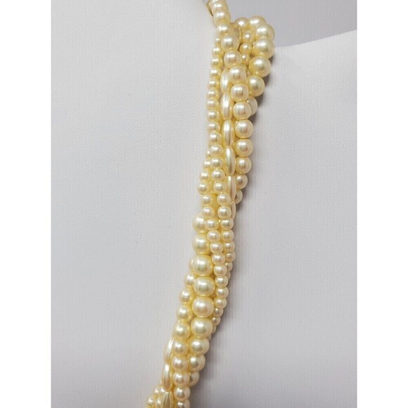 VINTAGE MARVELLA IVORY FAUX PEARL 4 STRAND TWIST NECKLACE FASHION JEWELRY - Picture 3 of 12